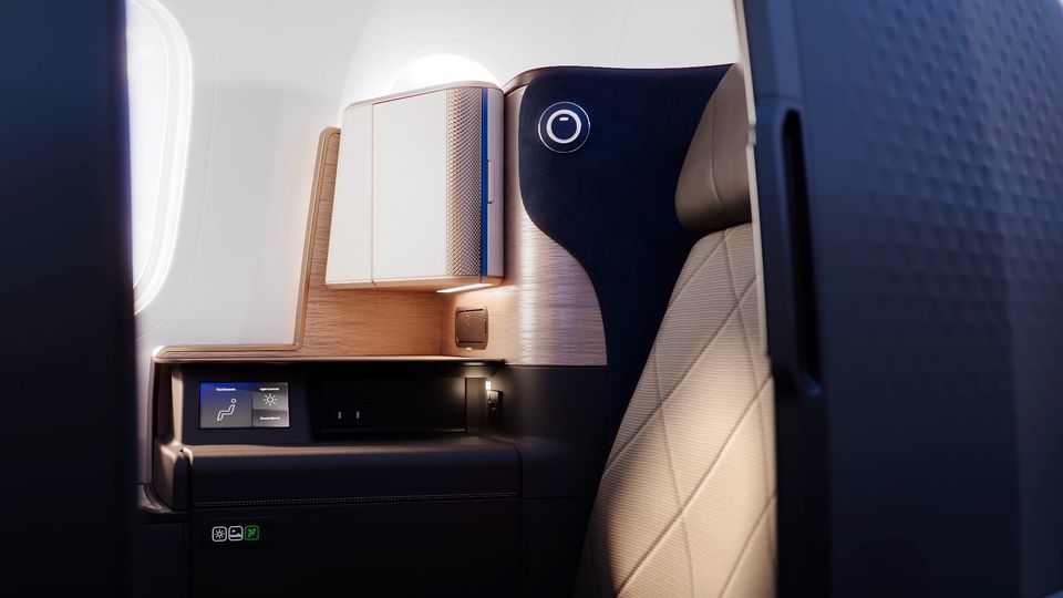 United Airline's new 'Elevated 787' Polaris business class.