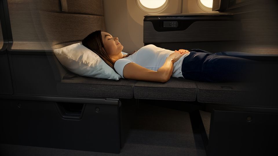 ANA's 787 The Room FX business class.