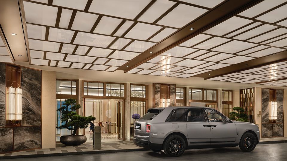 The VIP arrival lobby.