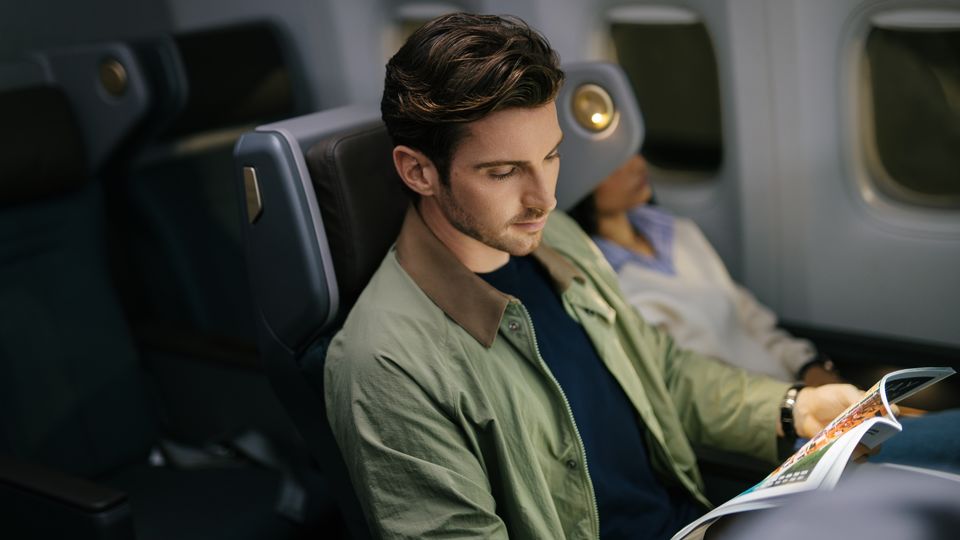 The LED reading lamp always shines in just the right spot.