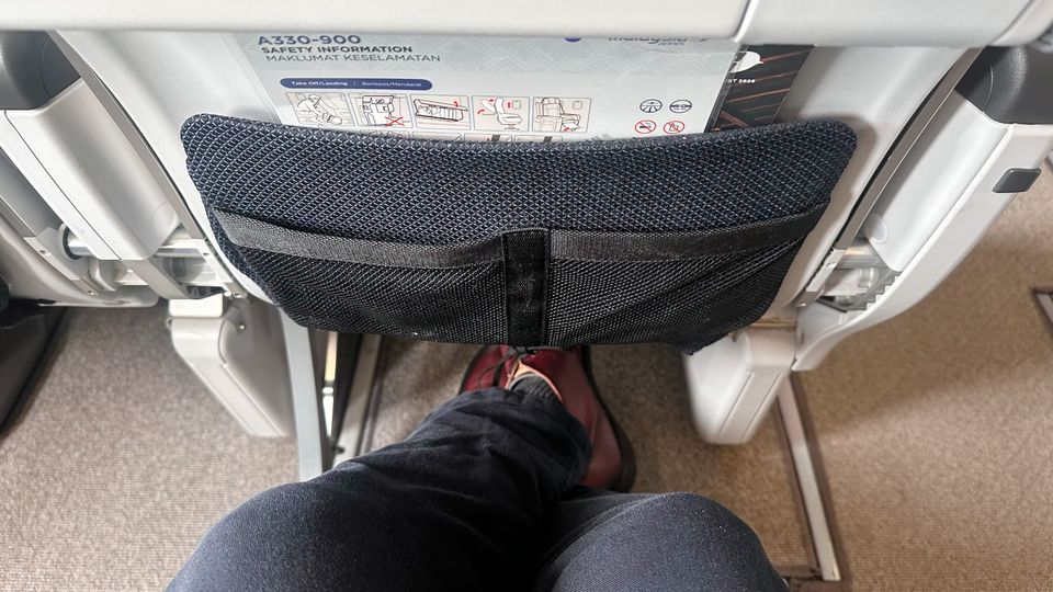 Malaysia Airlines A330neo extra legroom economy.