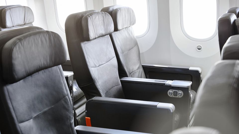 Jetstar's Boeing 787 business class.