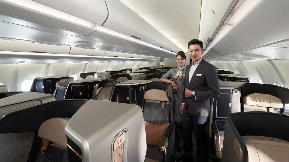 Starlux's A330neo business class.