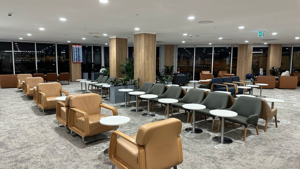 Qantas' temporary Sydney international business class lounge.