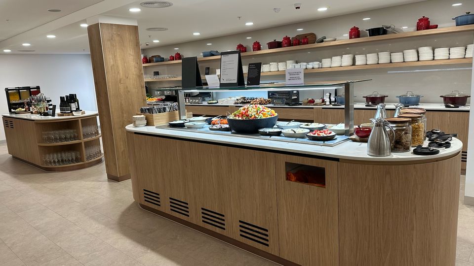 Qantas' temporary Sydney international business class lounge.