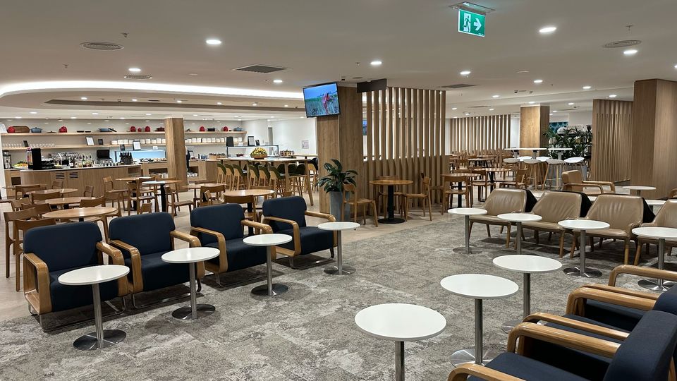 Qantas' temporary Sydney international business class lounge.
