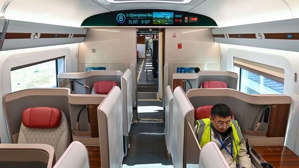 The business class seats on China's new CR450 bullet train.