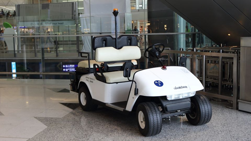 Complimentary buggy rides at HKG will soon be an exclusive perk of Diamond Exec members.
