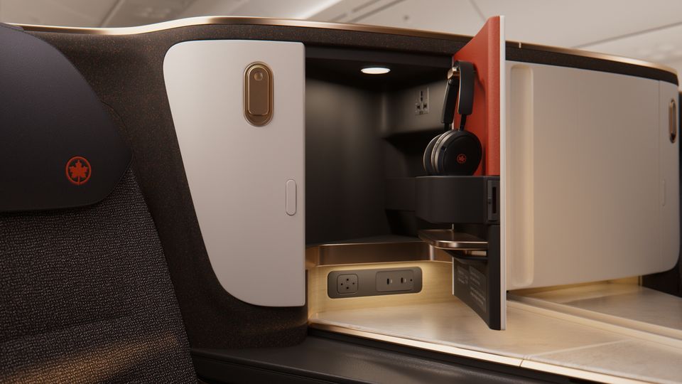 Air Canada's 787-10 Signature Class.