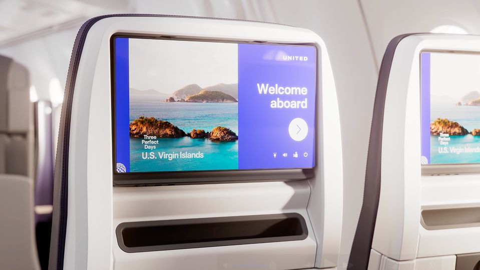 United Airliners is rolling out OLED screens to its latest 787 economy class.
