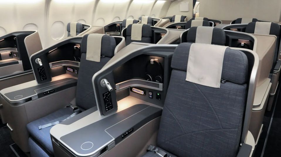 Philippine Airlines' A330 business class uses the same Vantage XL platform as Qantas' A330, A380 and 787 business class.