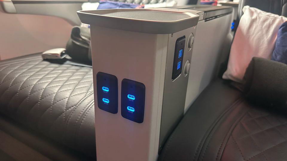USB-C is the only power option on Jetstar's revamped 787s.