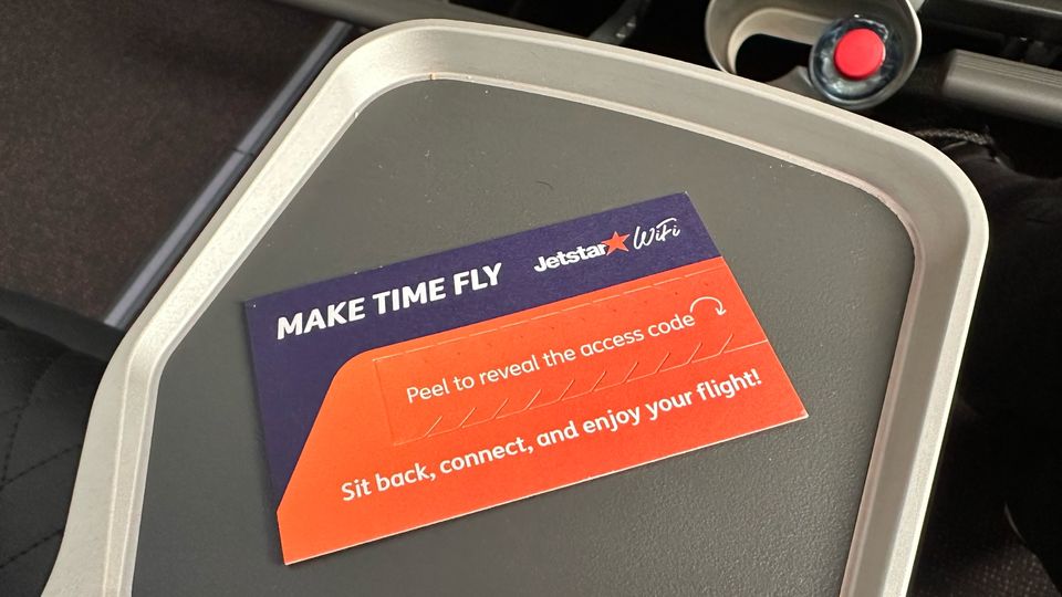 Business class passengers receive a free voucher to unlock complimentary Wi-Fi.
