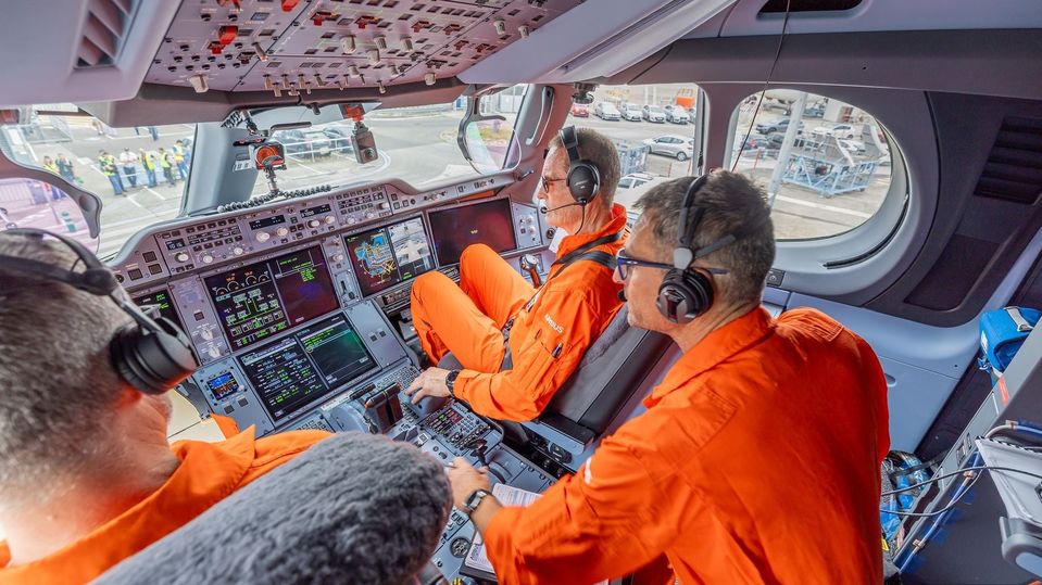 Airbus will send this A350-1000ULR test plane onto a world record flight.