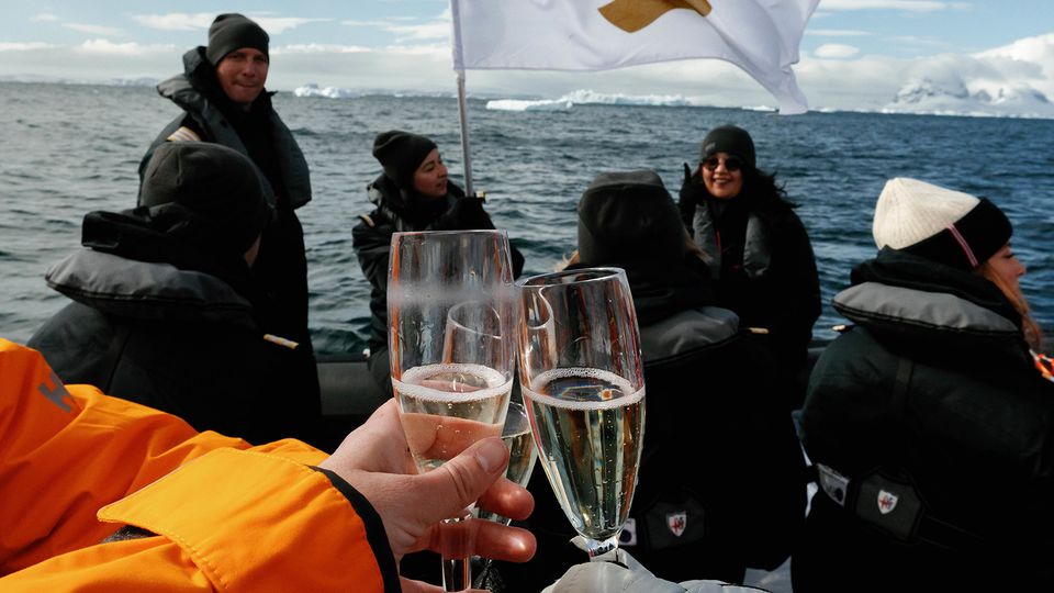 Raise a toast to your surroundings.