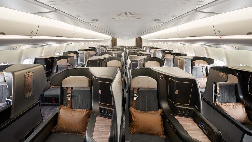 Starlux A330neo business class.
