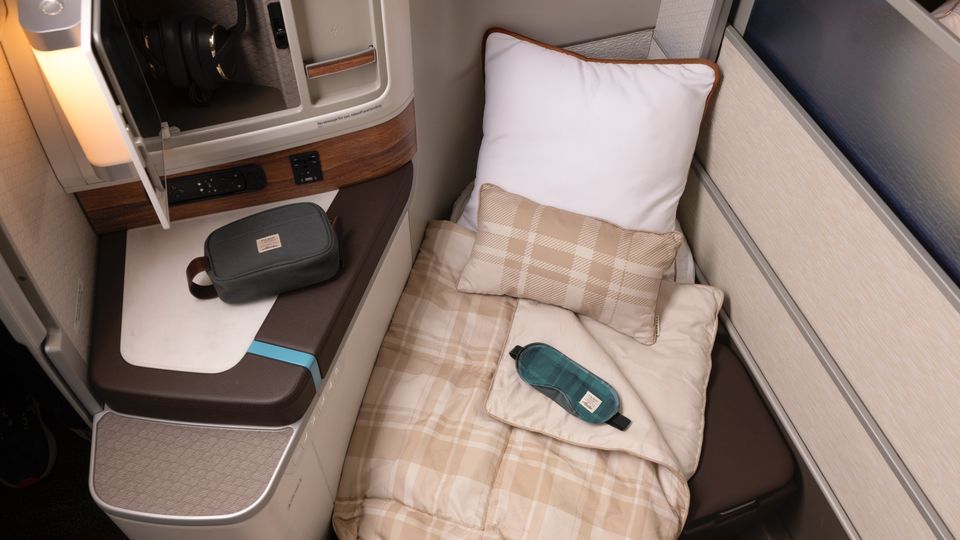 Alaska's 'soft product' touches have already given Hawaiian's 787 business class a gentle Pacific Northwest nudge.