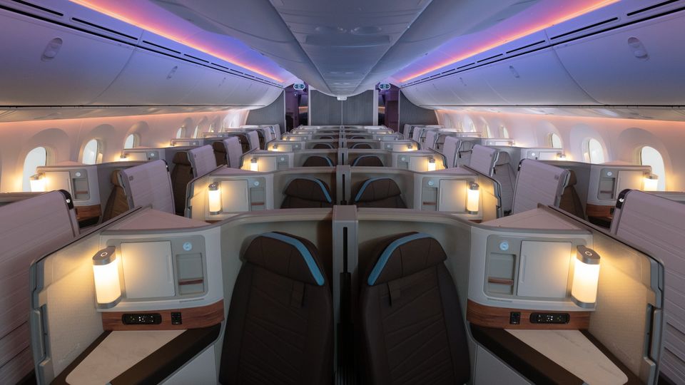 Hawaiian Airlines' original 787 business class.