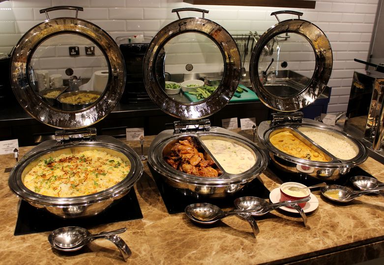 (Thoughtfully, the vege dishes are separated and have distinct utensils...)