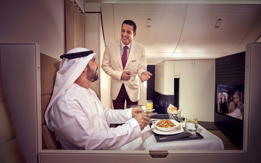 Dining in Etihad's Boeing 787 business class