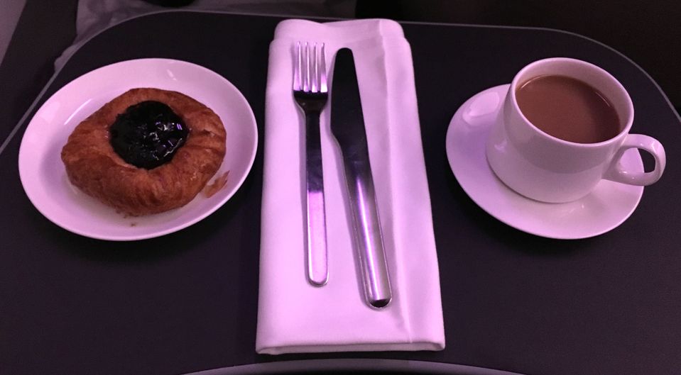 Breakfast in Qantas business class