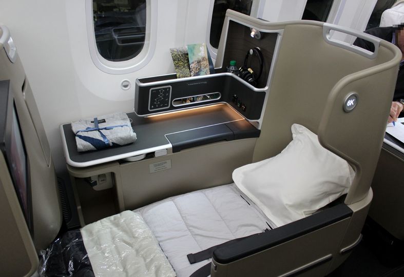 Stretch out and rest in Qantas' Boeing 787 business class seats