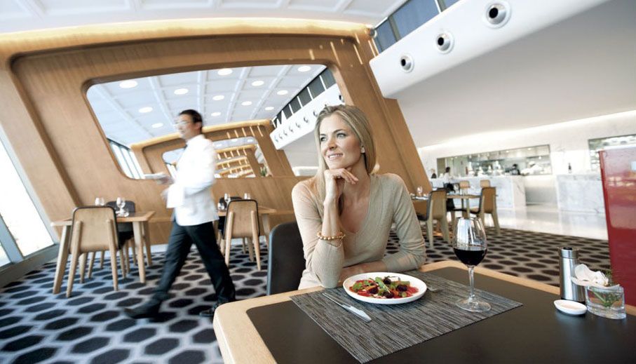 Access to the Qantas First Lounge is a great local perk for Oneworld Emerald flyers.