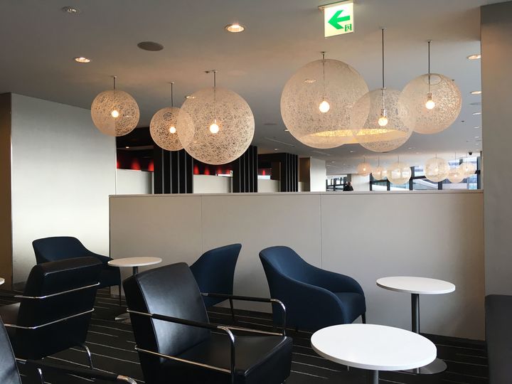 Qantas business class lounge, Tokyo Narita Airport