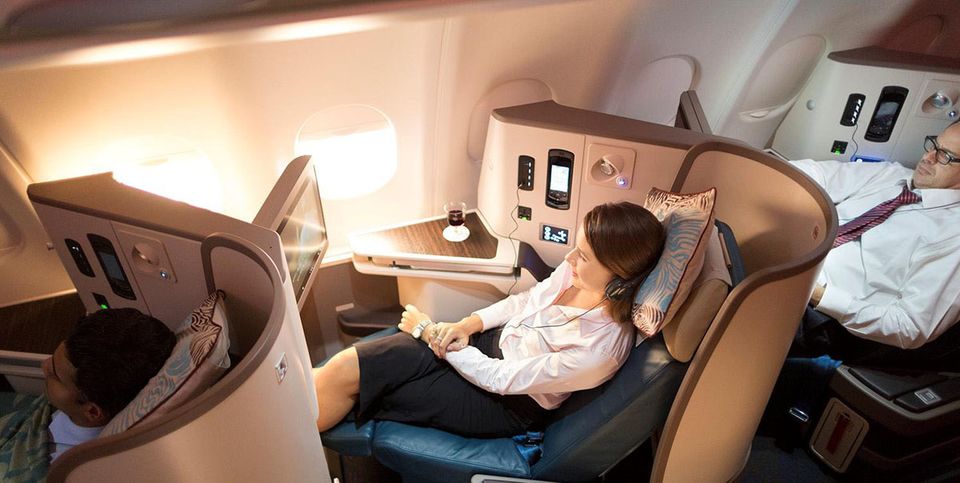SriLankan's latest business class uses the same model seat as Cathay Pacific.