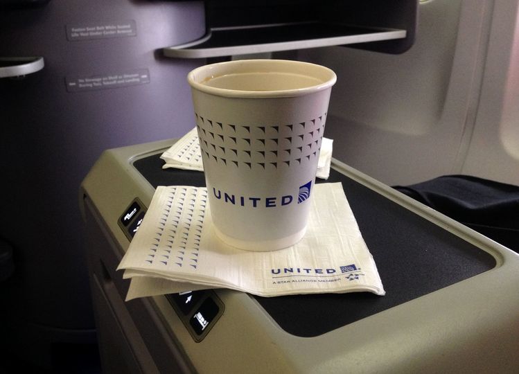 Welcome drink aboard United's Boeing 757 BusinessFirst/p.s. flights, LAX-JFK